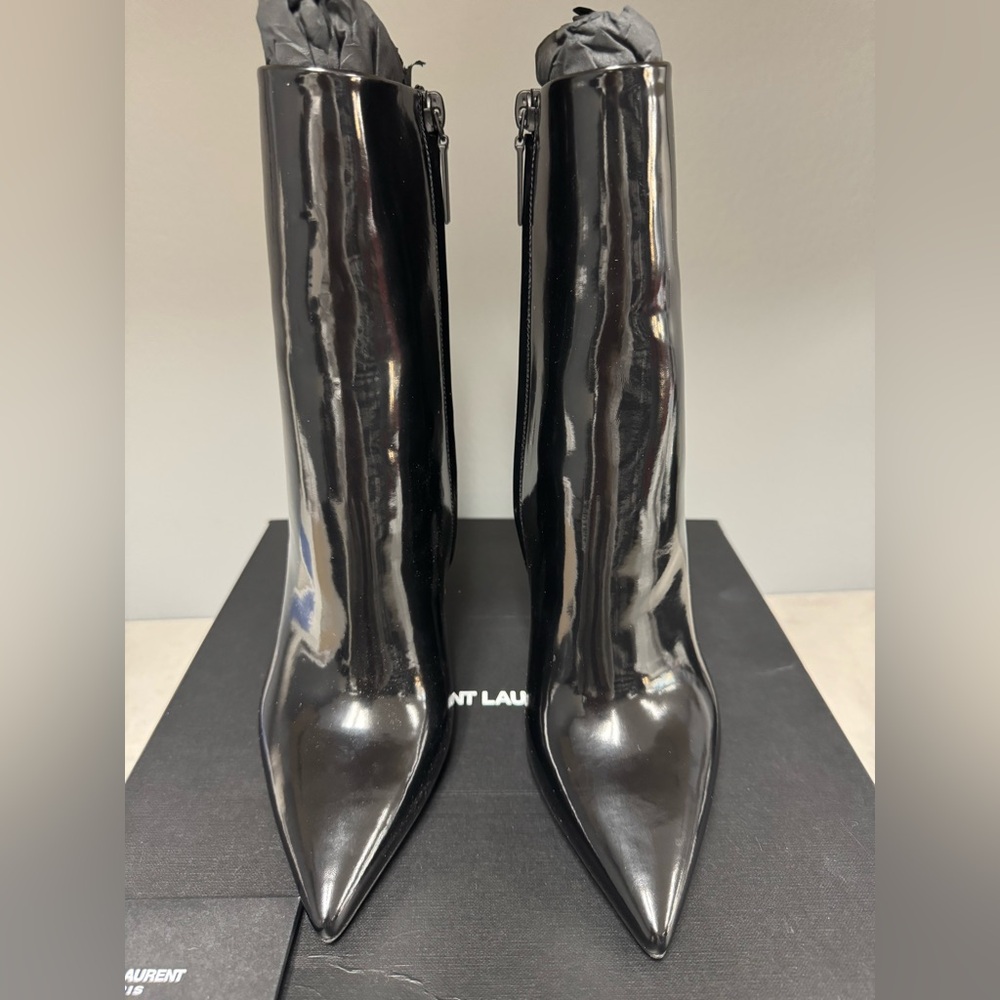 NIB- Saint Laurent Opyum 110 Shiny Black patent leather ankle Boots - Picture 5 of 11